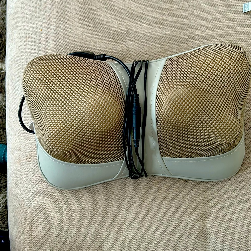 Shoulder-neck Shiatsu massage